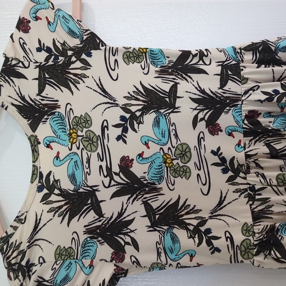 Dot Dot Smile Dress - Picture 5 of 6